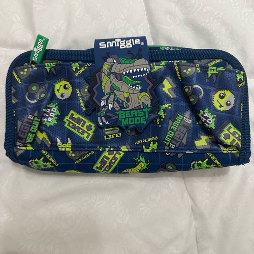 Smiggle pencil case like new