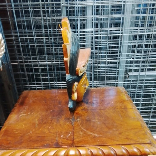 Wooden decorative totem used 28cm x 22cm