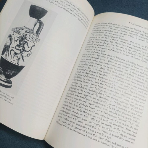 Book Looking at Greek Vases like new 1991