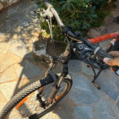 Bontrager Trek mountain bike used, disc brakes, front suspension