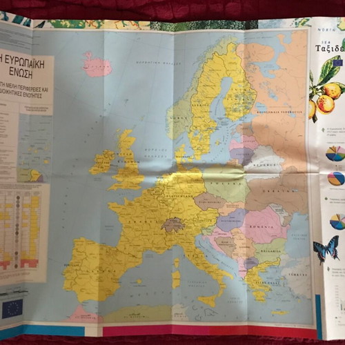 Foldable Map and Booklets of the European Union like new