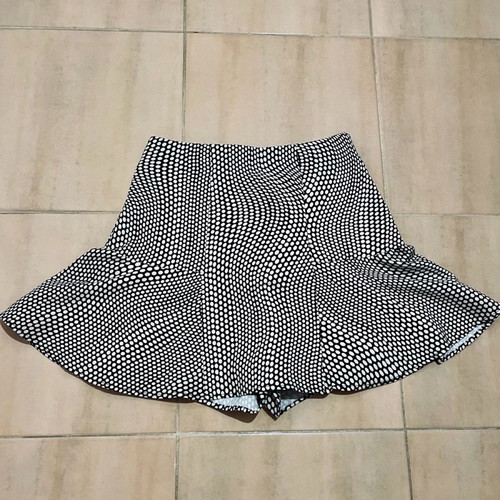 Skirt shorts size 36 excellent condition