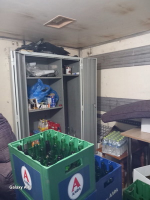 Container like new