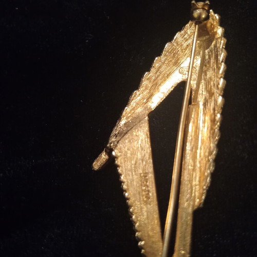 Sphinx vintage 50's pin like new, gold tone, Great Britain