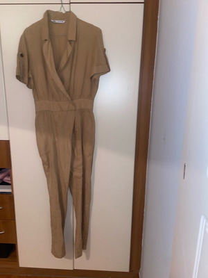 Zara jumpsuit size medium linen new