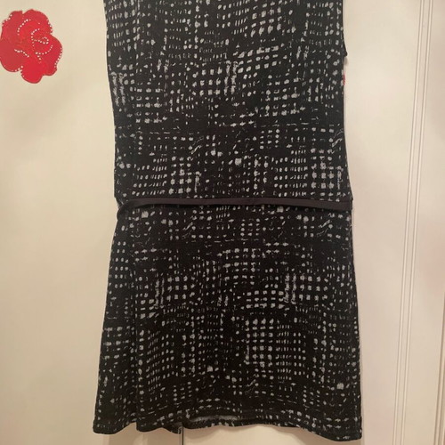 Light knitted dress like new, black and grey, size XL