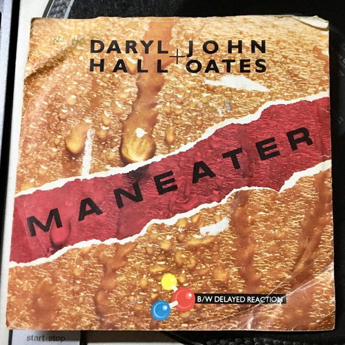 Daryl Hall + John Oates Maneater βινύλιο 7" 45 RPM single μεταχειρισμένο, rock
