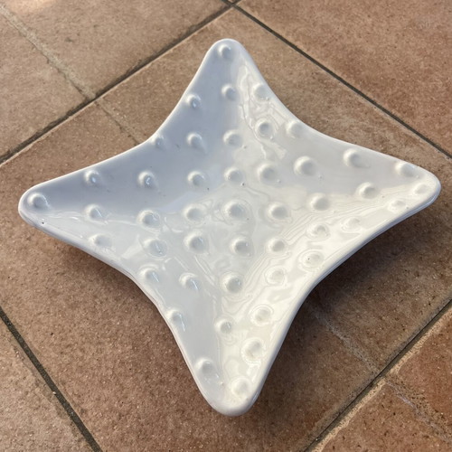 White Ceramic Star-Shaped Serving Platter with Embossed Polka Dot Design