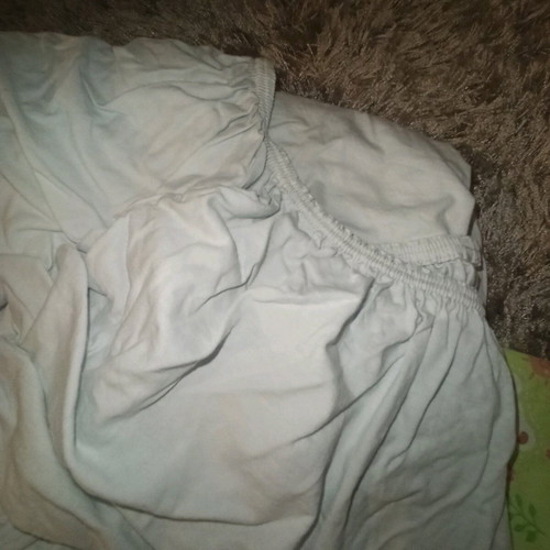 Baby sheets like new, pack of 4, with elastic