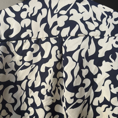 Printed silk shirt with satin sheen, like new, size M, beige and blue