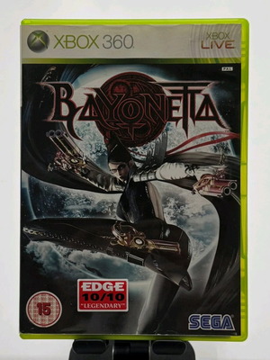Xbox 360 Bayonetta like new, British Sega edition