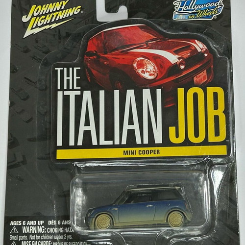 Johnny Lightning 2004 The Italian Job Mini Cooper Blue new