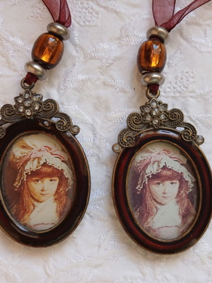 Set of vintage miniature enamel frames with beads and crystals