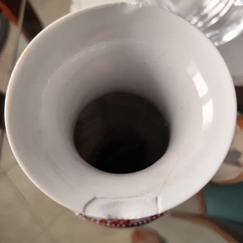 Chinese vase 30cm with ashtray, broken rim