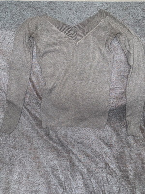 Grey t-shirt like new, one size, comfortable