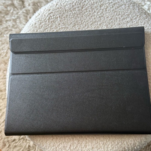 Tablet case with keyboard new
