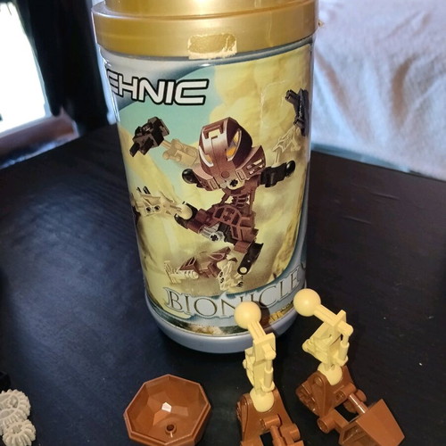 Bionicle Lego Technic collectible figures used, large pack (2001-2004)