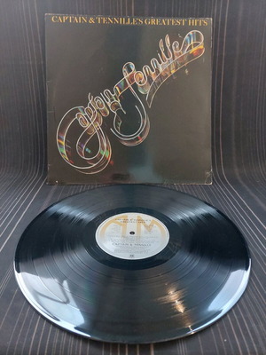 Captain and Tennille's Greatest Hits βινύλιο μεταχειρισμένο σε πολύ καλή κατάσταση