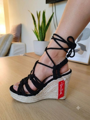 Vera Blum platform sandals new with tags, black and beige, size 38