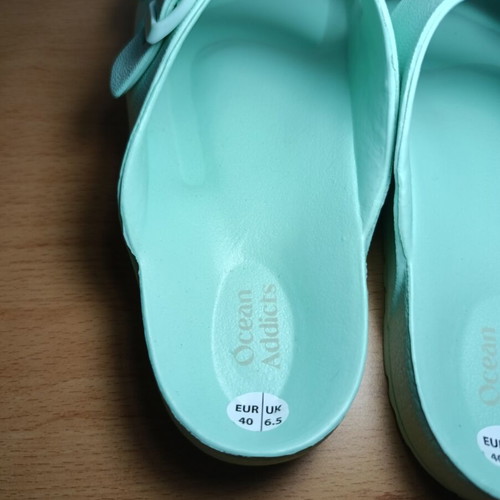 Ocean Addicts women's slippers, mint color