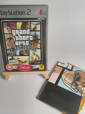 Комплект от 9 Кутии за Игри PlayStation 2 Използвани Без Дискове