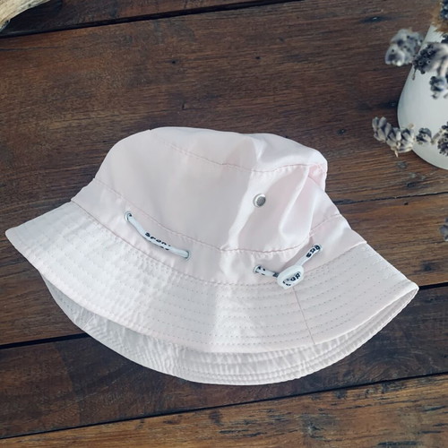 Beach hat like new, soft pink, size 59