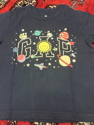 Gap t-shirt σκουρο μπλε σαν καινούργιο για 5 ετών