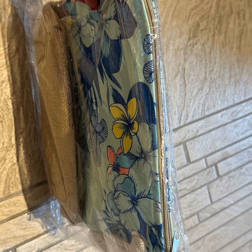Hei Poa beach bag turquoise new