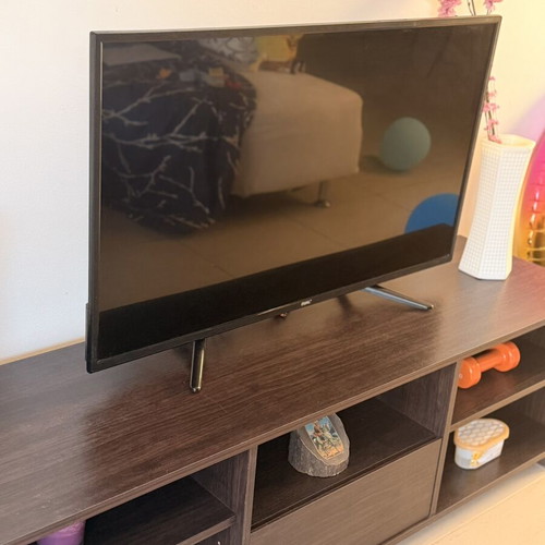 Dual TV 40 inch