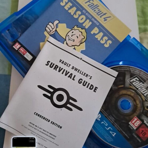 Fallout 4 PS4 game like new, action