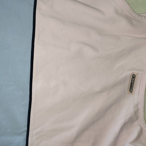 Reebok women's sports top like new, pink and purple, size L