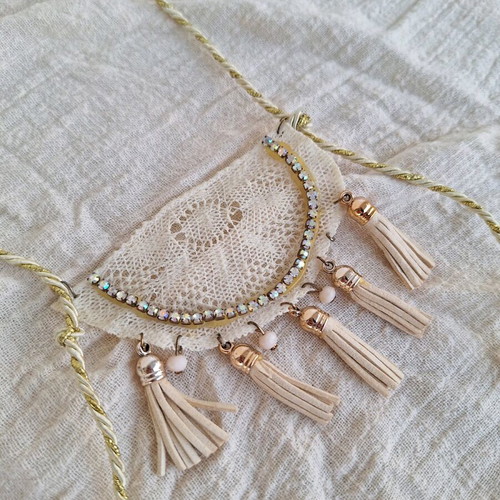 Handmade romantic necklace with lace in beige and gold tones