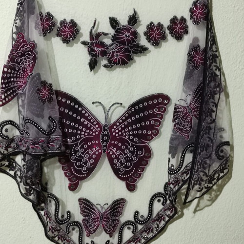 Women's scarf like new, purple and silver
