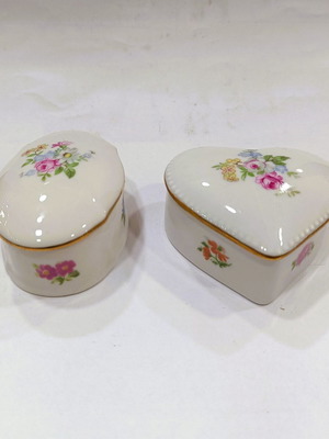 Vintage Porcelain Jewelry Box Set GDR Floral & Gold like new