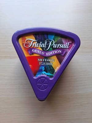 Trivial Pursuit Genus edition like new, pocket size