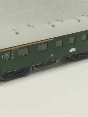 HO Scale Passenger Train Cars like new, set of 3