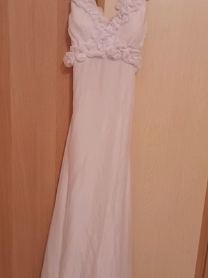 Dragona wedding dress used, size Small, white with rhinestones