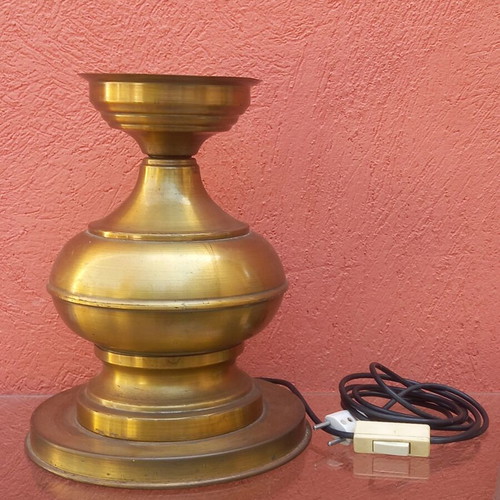 Table lamp metal with new E14 socket used