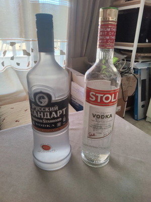 Vodka Stoli 70cl and Russian Standard 1lt pair, little used