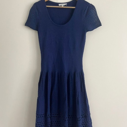 Sandro navy knit dress size L like new
