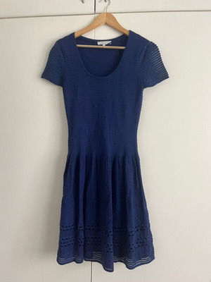 Sandro navy knit dress size L like new