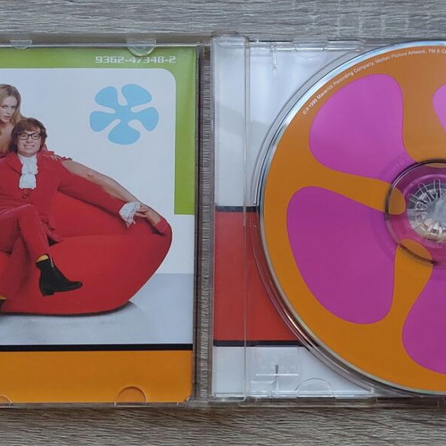 Austin Powers The Spy Who Shagged Me CD like new, 1999 soundtrack