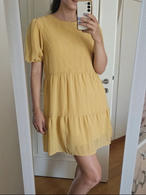 Boohoo mustard dress, size L
