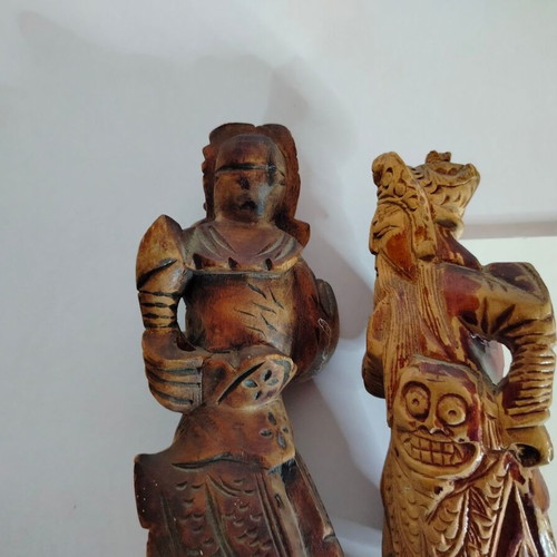 Wooden Chinese style figurines used, set of 2 pieces