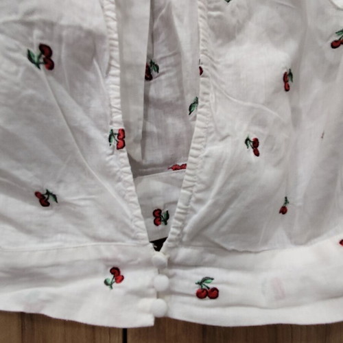 Forever 21 crop top with embroidered cherries, puff sleeves, size L