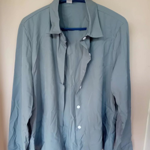 Gray shirt XL like new, 100% polyester