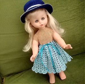 Vintage χειροποίητο ρούχο / καπέλο για κούκλες συλλογής 29 εκατοστά!! Η ΚΟΎΚΛΑ ΔΕΝ ΠΩΛΕΙΤΑΙ !!!!!