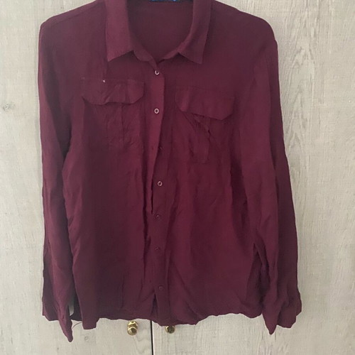 Burgundy shirt Axel size S/M like new