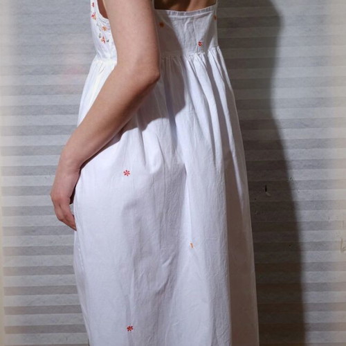 Maxi dress cotton used with floral embroidery Edited M/L
