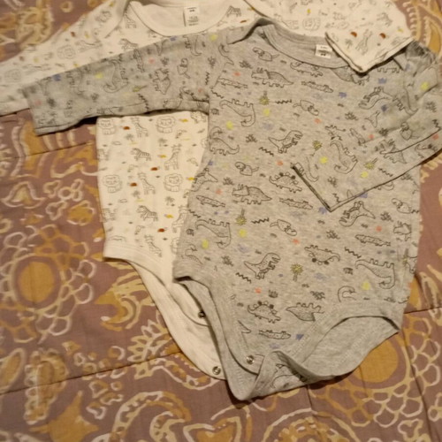 Clothing set for girl 18-24 months like new
